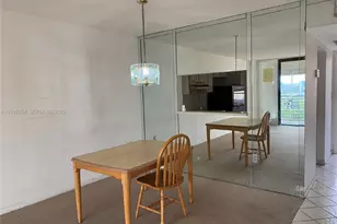 1100 Colony Point Cir, Pembroke Pines, FL 33026 - Photo 8