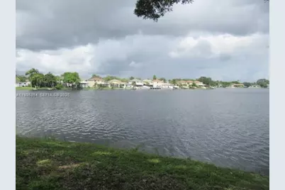 1100 Colony Point Cir #518, Pembroke Pines, FL 33026 - Photo 28