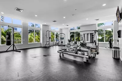 1900 N Bayshore Dr #5103, Miami, FL 33132 - Photo 50