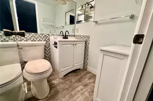 1058 E Harwood E, Deerfield Beach, FL 33442 - Photo 14