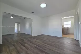 6240 SW 21st St (Upstairs), Miami, FL 33155 - Photo 2