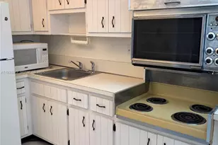 1470 NE 125th Terrace, North Miami, FL 33161 - Photo 6