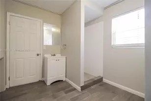 721 N E St, Lake Worth, FL 33460 - Photo 10
