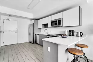 321 NE 26th St, Miami, FL 33137 - Photo 8