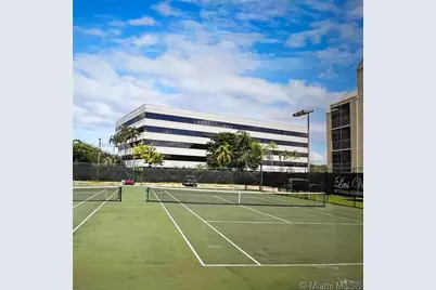 8120 Geneva Ct #554, Doral, FL 33166 - Photo 22