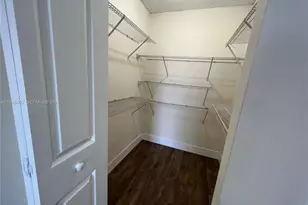 8120 Geneva Ct, Doral, FL 33166 - Photo 24