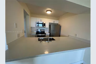 8120 Geneva Ct #554, Doral, FL 33166 - Photo 18