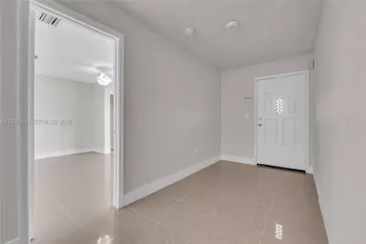 8400 NW 25th St, Sunrise, FL 33322 - Photo 10