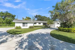 7465 SW 135th St, Pinecrest, FL 33156 - Photo 2