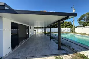 860 W Dayton Cir, Fort Lauderdale, FL 33312 - Photo 20