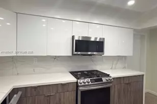 860 W Dayton Cir, Fort Lauderdale, FL 33312 - Photo 6