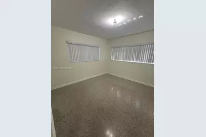 860 W Dayton Cir, Fort Lauderdale, FL 33312 - Photo 14