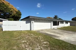 860 W Dayton Cir, Fort Lauderdale, FL 33312 - Photo 2