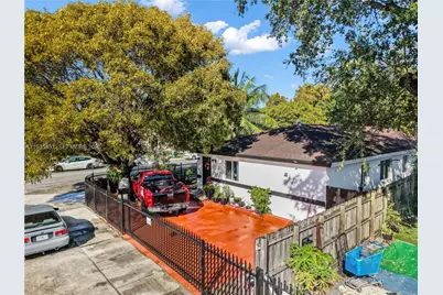 3815 NW 13th Ave, Miami, FL 33142 - Photo 4