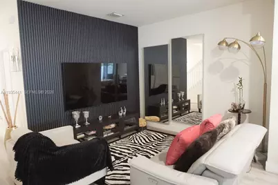 10589 W 32nd Ln, Hialeah Gardens, FL 33018 - Photo 1