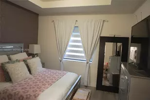 10589 W 32nd Ln, Hialeah Gardens, FL 33018 - Photo 38