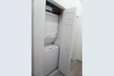10589 W 32nd Ln, Hialeah Gardens, FL 33018 - Photo 26