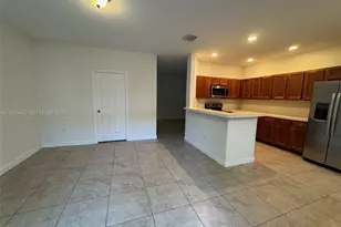 1027 NE 207th St, Miami, FL 33179 - Photo 24