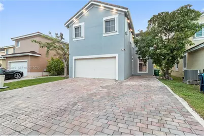27049 SW 142nd Ave, Homestead, FL 33032 - Photo 2