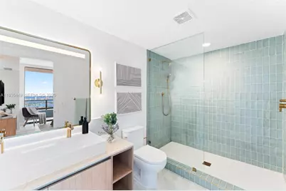 159 NE 6th St #4415, Miami, FL 33132 - Photo 10
