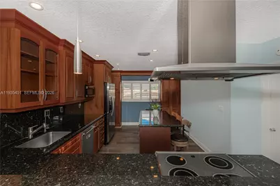 1551 SE 24th Ave, Pompano Beach, FL 33062 - Photo 8