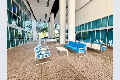 185 SW 7th St #1402, Miami, FL 33130 - Photo 34