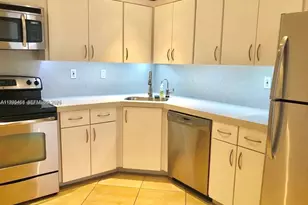 2780 NE 183rd St, Aventura, FL 33160 - Photo 18