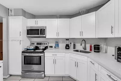 3360 Spanish Moss Ter #304, Lauderhill, FL 33319 - Photo 10