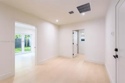 6250 SW 48th St, Miami, FL 33155 - Photo 8