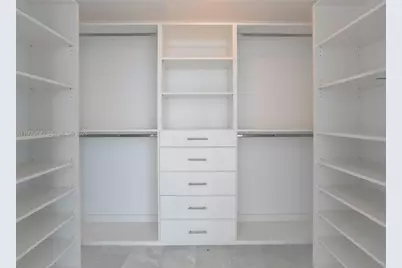 650 NE 32nd St #2701, Miami, FL 33137 - Photo 32