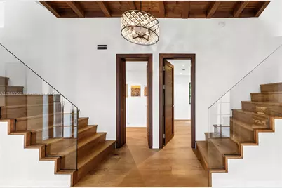 1277 N Venetian Way, Miami, FL 33139 - Photo 12