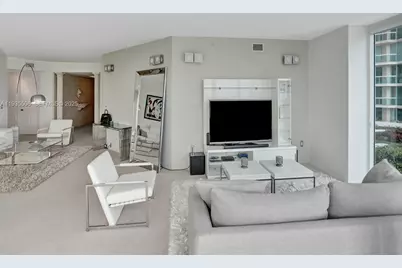 3370 Hidden Bay Dr #508, Aventura, FL 33180 - Photo 2