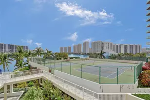 3370 Hidden Bay Dr, Aventura, FL 33180 - Photo 18