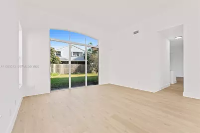 5532 NW 55th Ter, Coconut Creek, FL 33073 - Photo 10