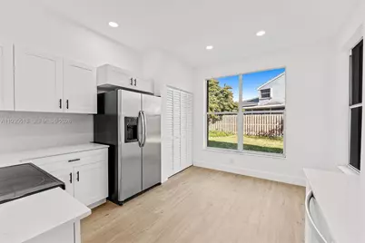 5532 NW 55th Ter, Coconut Creek, FL 33073 - Photo 14