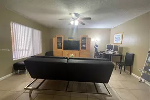 6900 SW 39th St, Davie, FL 33314 - Photo 2