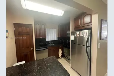 6900 SW 39th St #207J, Davie, FL 33314 - Photo 4