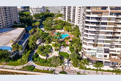 520 Brickell Key Dr #A604, Miami, FL 33131 - Photo 30