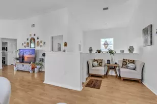 14817 Balgowan Rd, Miami Lakes, FL 33016 - Photo 14