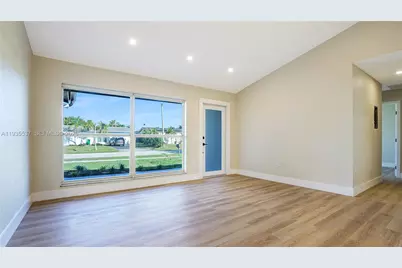 11440 NW 46th Pl, Sunrise, FL 33323 - Photo 4