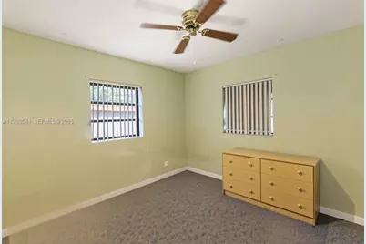 6811 Thomas St, Hollywood, FL 33024 - Photo 10