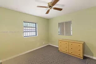 6811 Thomas St, Hollywood, FL 33024 - Photo 10