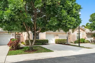 2437 S Coral Trace Cir, Delray Beach, FL 33445 - Photo 22