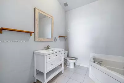 2437 S Coral Trace Cir #2437, Delray Beach, FL 33445 - Photo 16