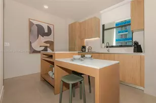 11 NE 6th St, Miami, FL 33132 - Photo 12