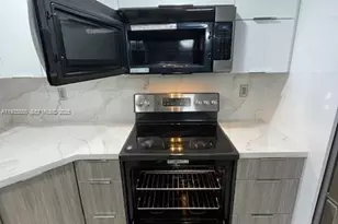 8760 SW 133rd Avenue Rd, Miami, FL 33183 - Photo 4