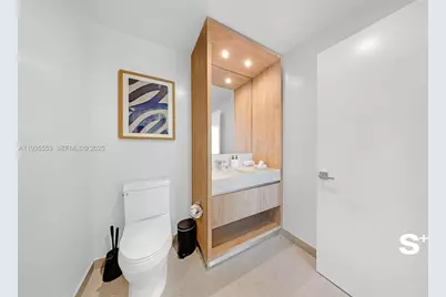 11 NE 6th St #1910, Miami, FL 33132 - Photo 24