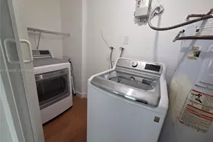 2851 NW 203rd Ln, Miami Gardens, FL 33056 - Photo 32