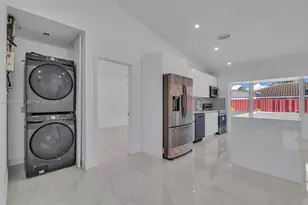 14809 SW 180th St, Miami, FL 33187 - Photo 16