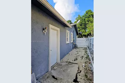 7601 Kimberly Blvd, North Lauderdale, FL 33068 - Photo 38